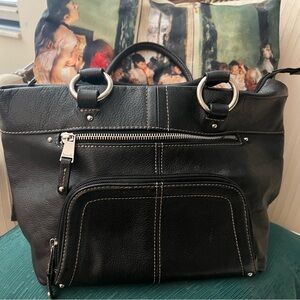 Beautiful Tignanello Black Pebble Leather Bag with Front Pocket Gorgeous Lining